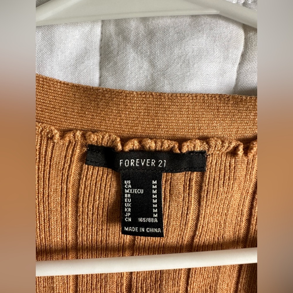 Cardigan - Picture 2 of 3